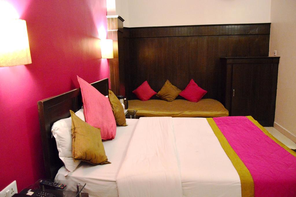 La Casa Hotel Haridwar Exterior photo